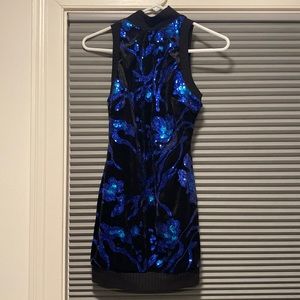 XS Cosmopolitan black velvet dress